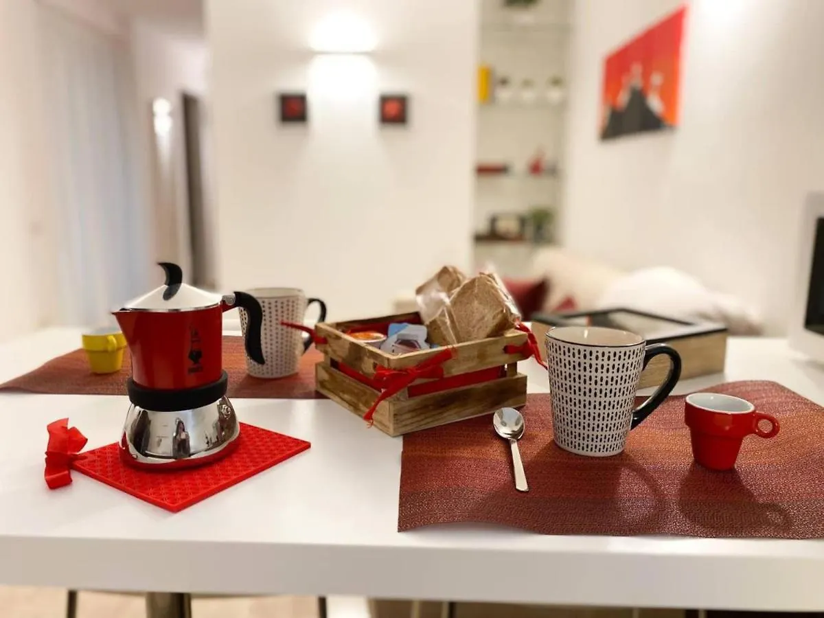 Rosso Partenopeo Suite Neapel Apartment