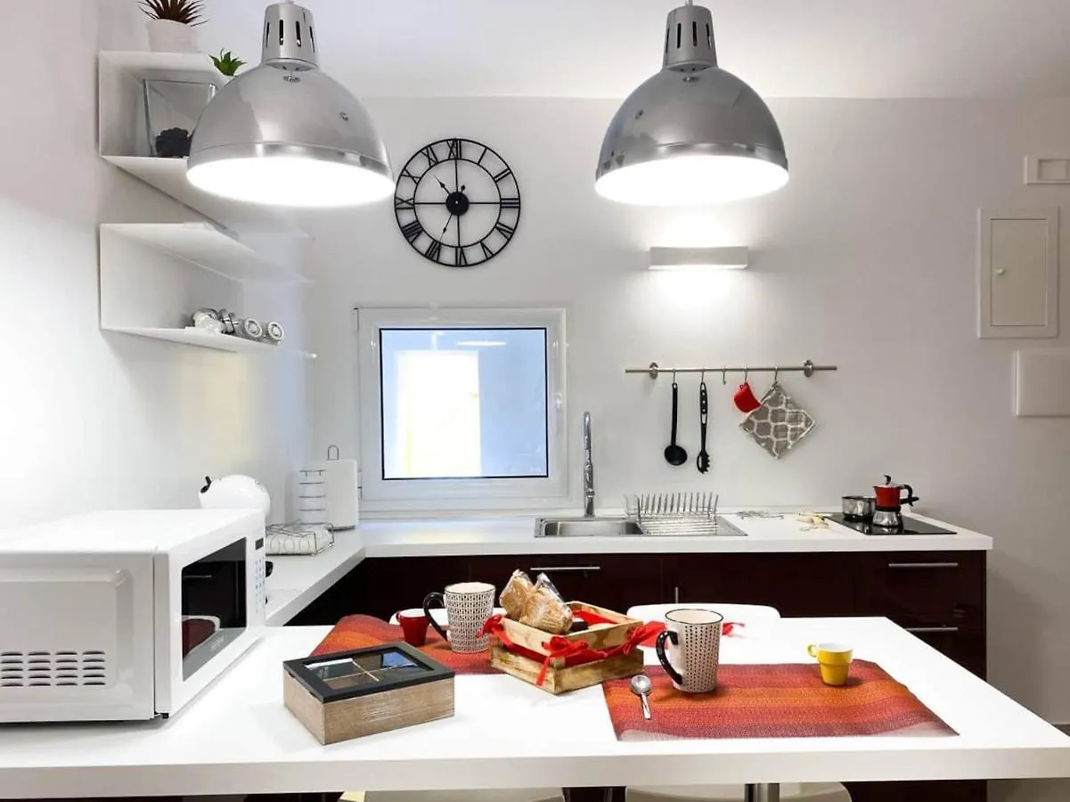 Rosso Partenopeo Suite Naples Apartment