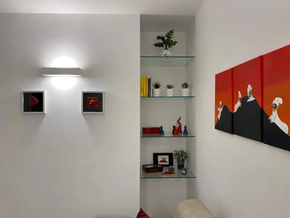 Rosso Partenopeo Suite Naples Apartment